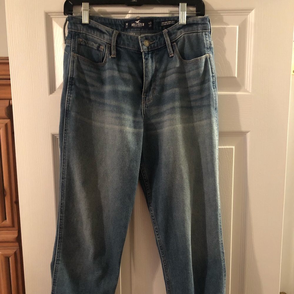 Hollister high rise mom jeans